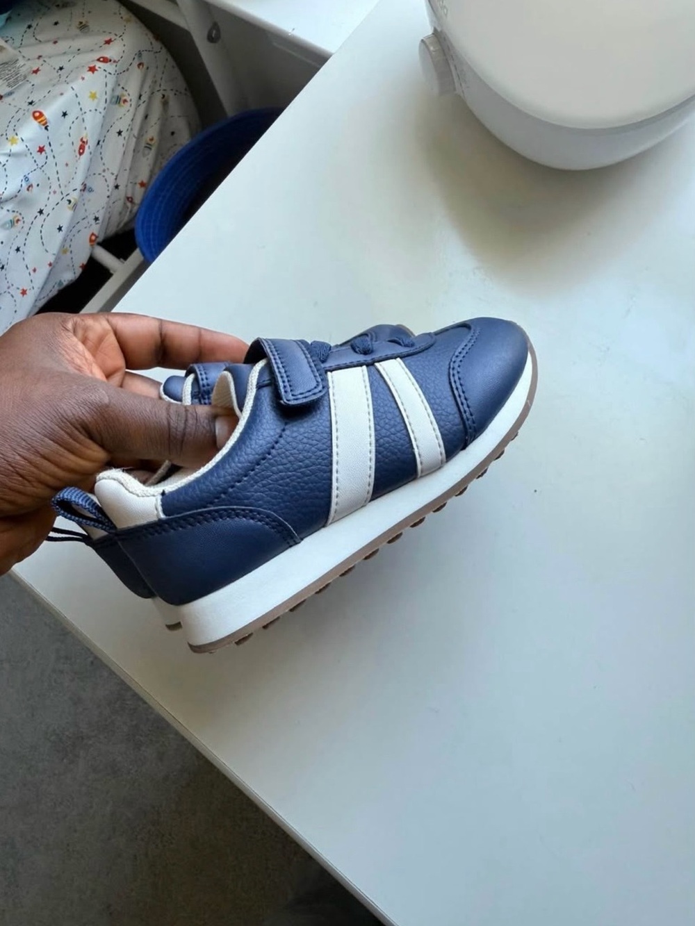 H&M Navy and White Kids Velcro Athletic Sneakers - Picture 4 of 5